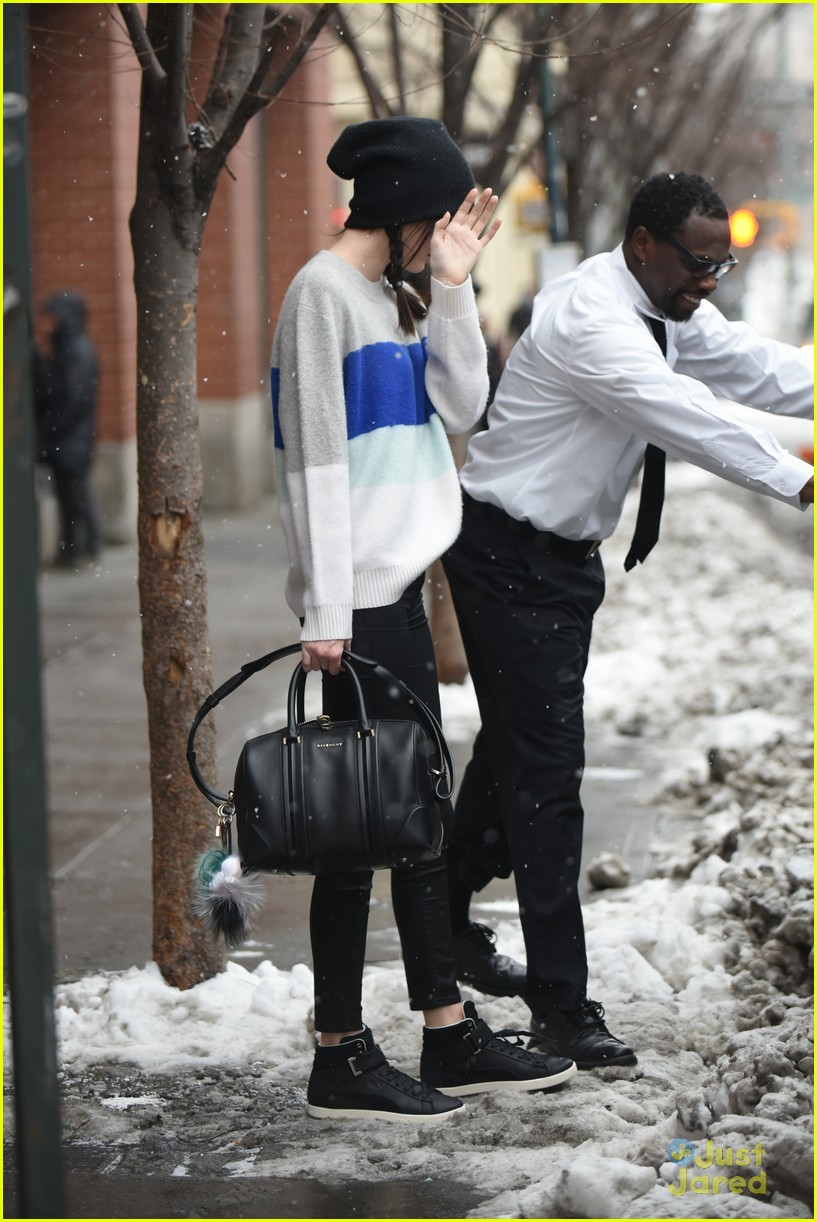 kendall kylie jenner camera shy different cities 28
