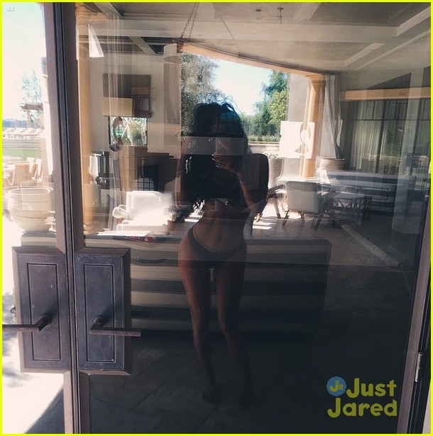kylie jenner posts her sexiest bikini photos yet 06