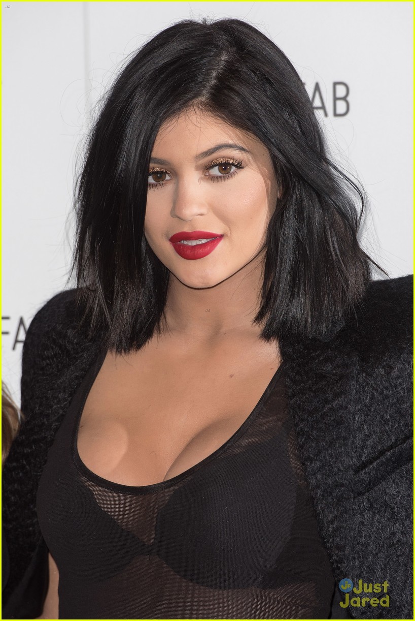 kylie jenner tyga confirms relationship 07
