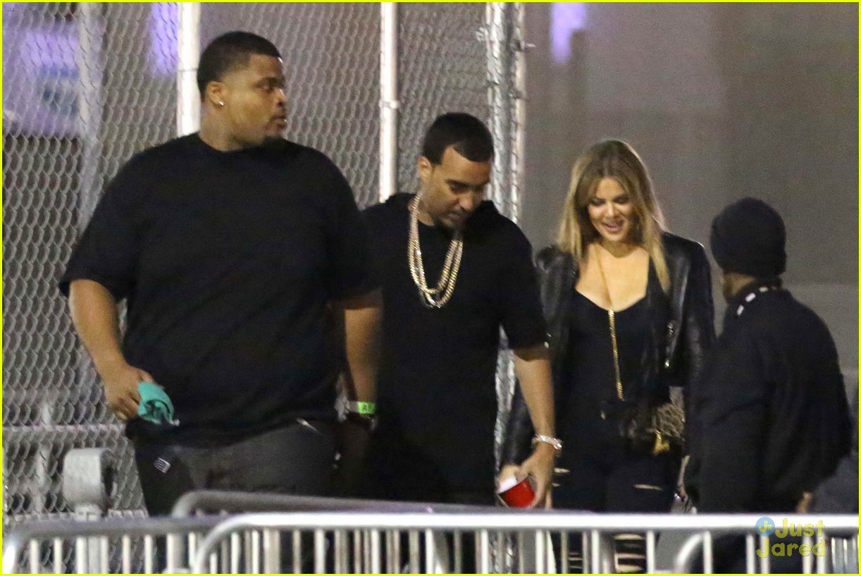kylie jenner khloe kardashian double date at tygas concert 05