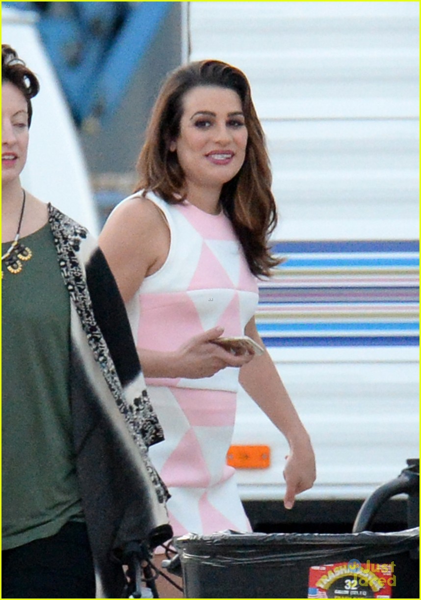 lea michele emma roberts step out on scream queens set 30