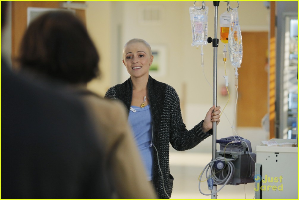 chasing life one day spring finale stills 11