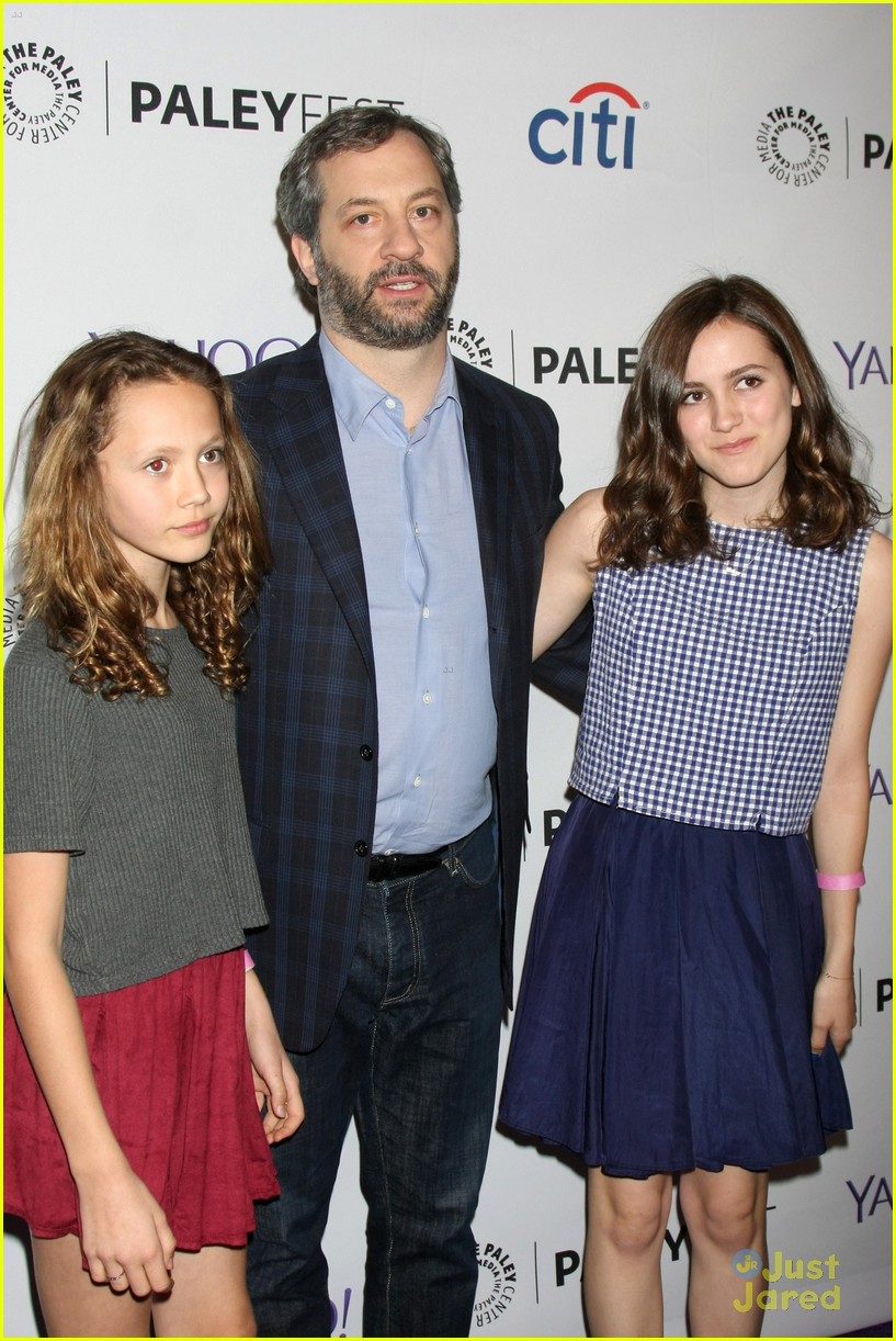 maude apatow sister iris join dad judd for girls paleyfest 01