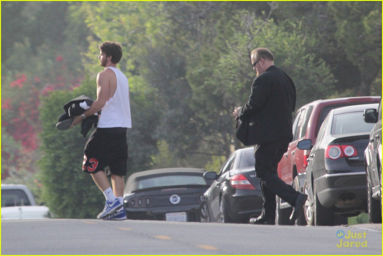 patrick schwarzenegger hits gym after dinner with miley cyrus 14