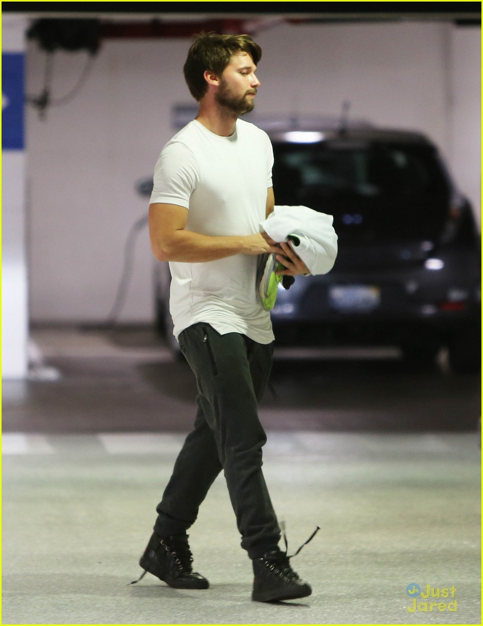 patrick schwarzenegger hits gym after dinner with miley cyrus 20