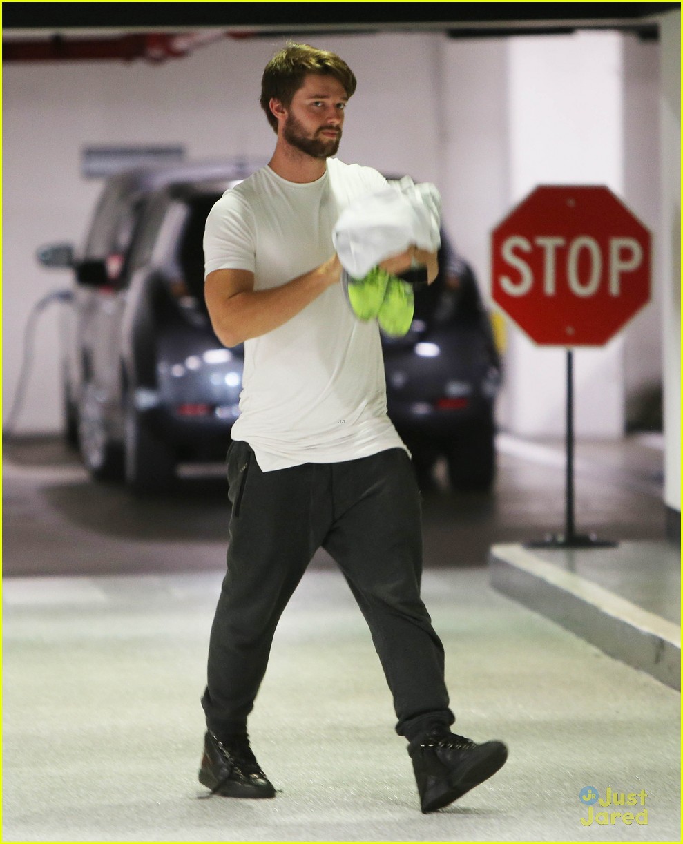 patrick schwarzenegger hits gym after dinner with miley cyrus 21