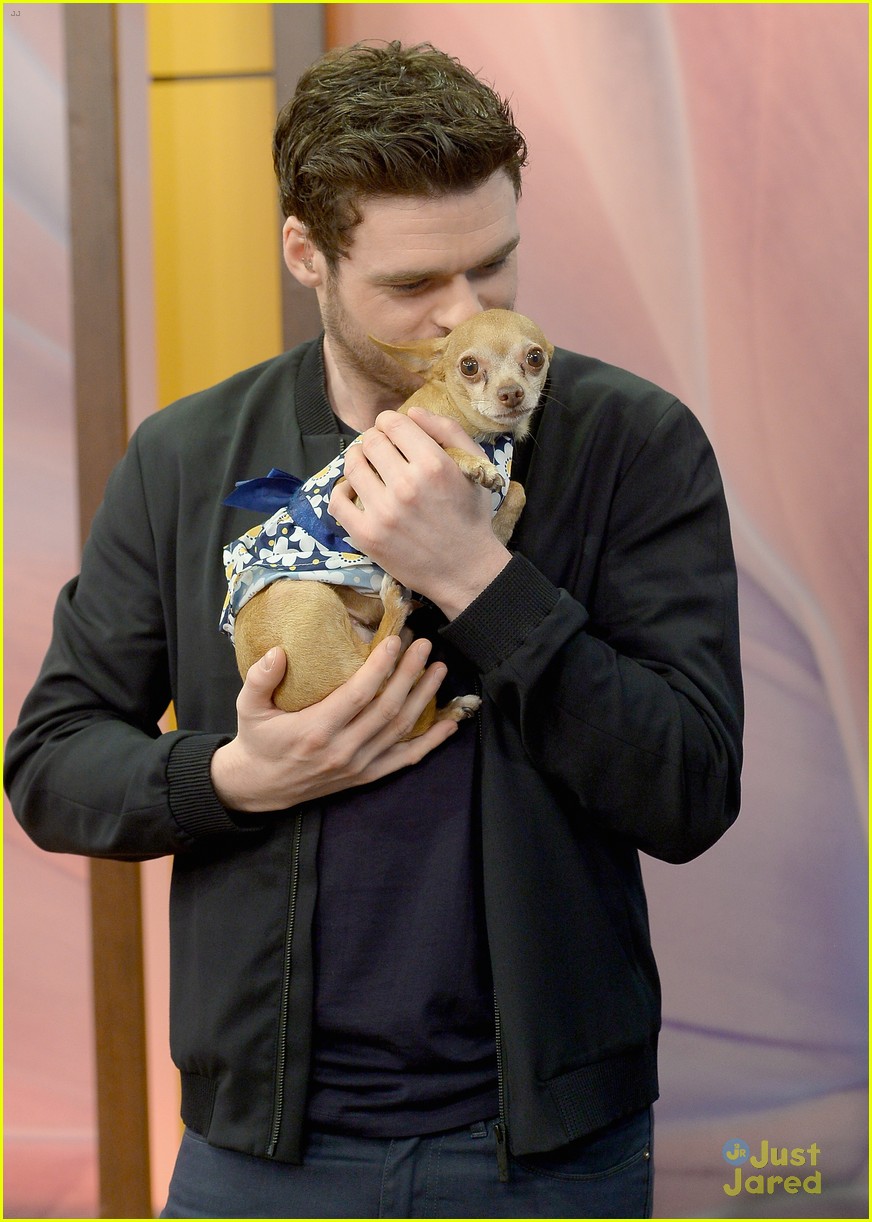 cinderellas richard madden charms us with this cute puppy 04