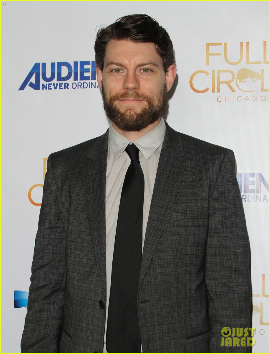 brittany snow patrick fugit reunite with full circle cast 17