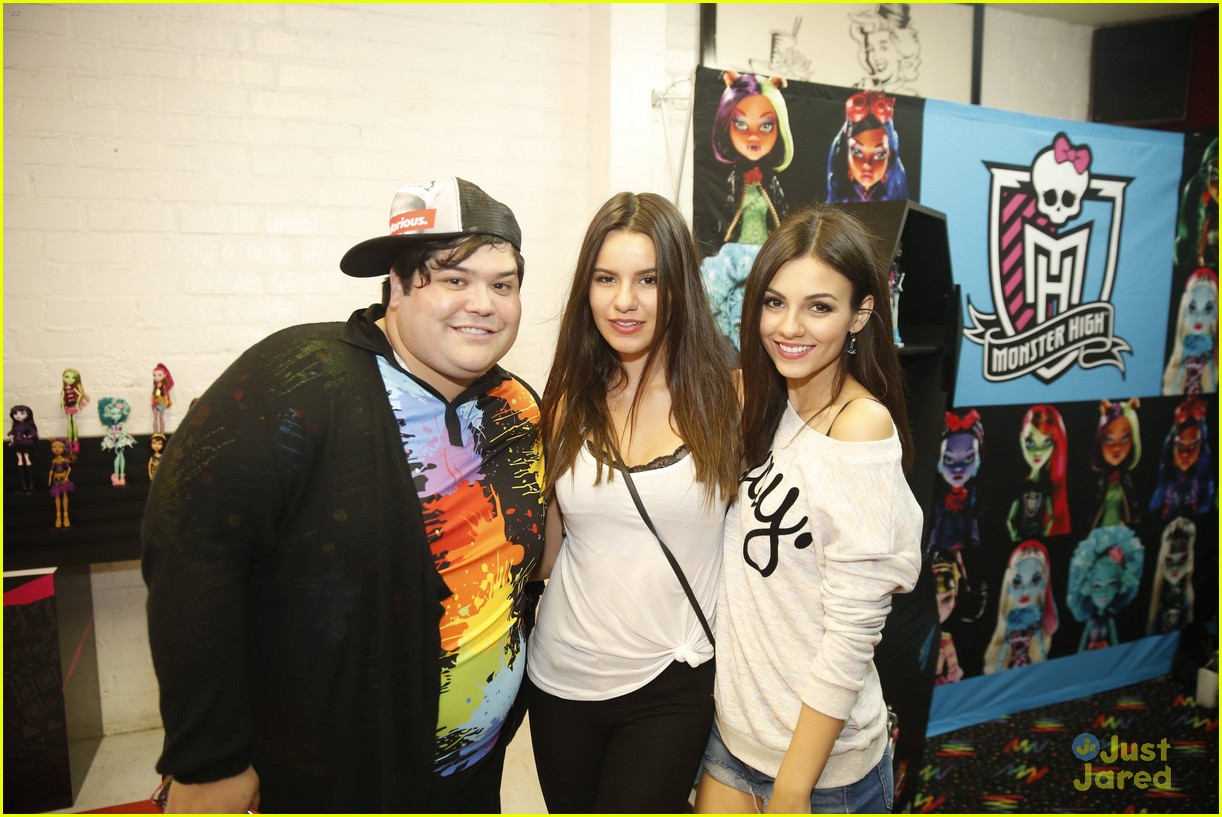 victoria justice avan jogia have a victorious throwback 02