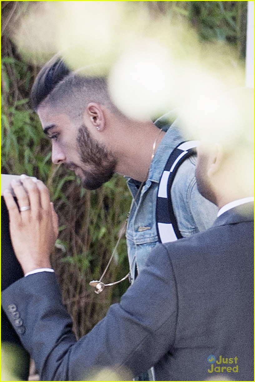 zayn malik family time perrie edwards sighting after quit 1d 01