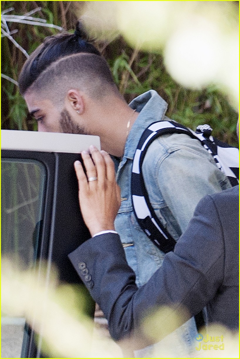 zayn malik family time perrie edwards sighting after quit 1d 09