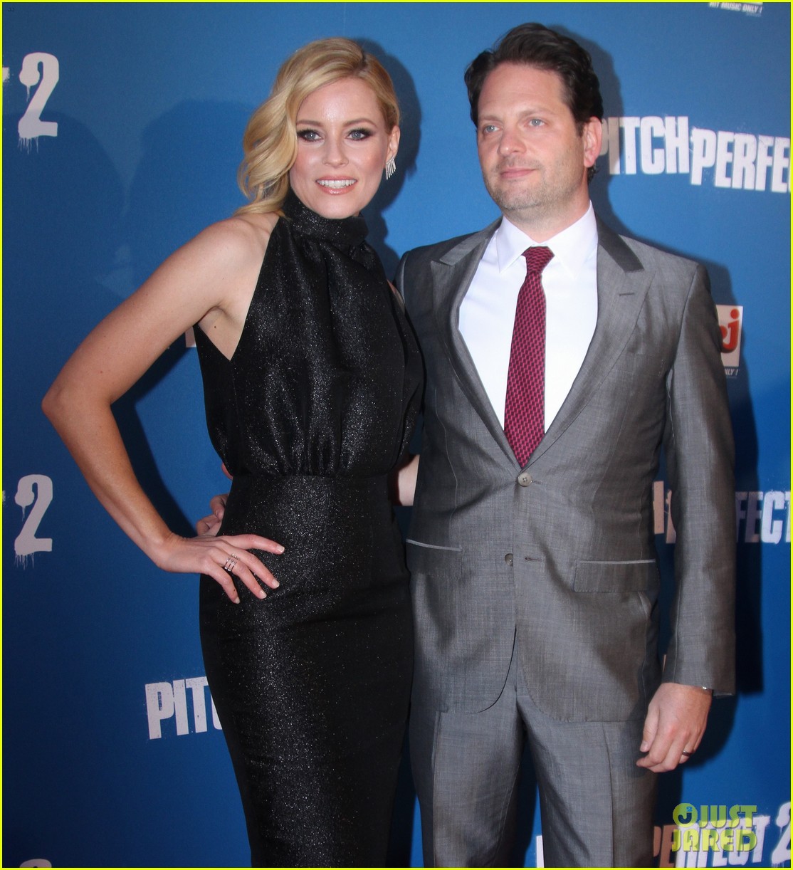 elizabeth banks rebel wilson match up for pitch perfect 2 in berlin 20