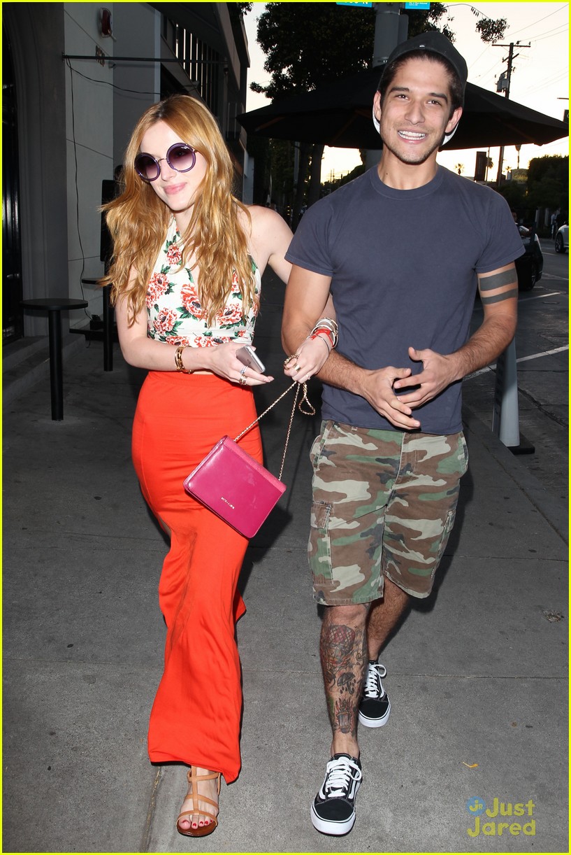 bella thorne tyler posey walk arm in arm together 05