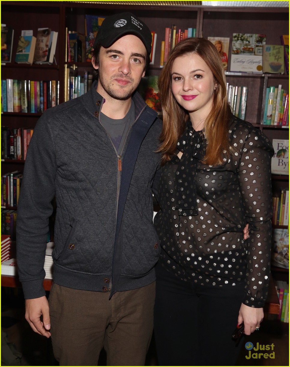 alexis bledel amber tamblyn book release party 04