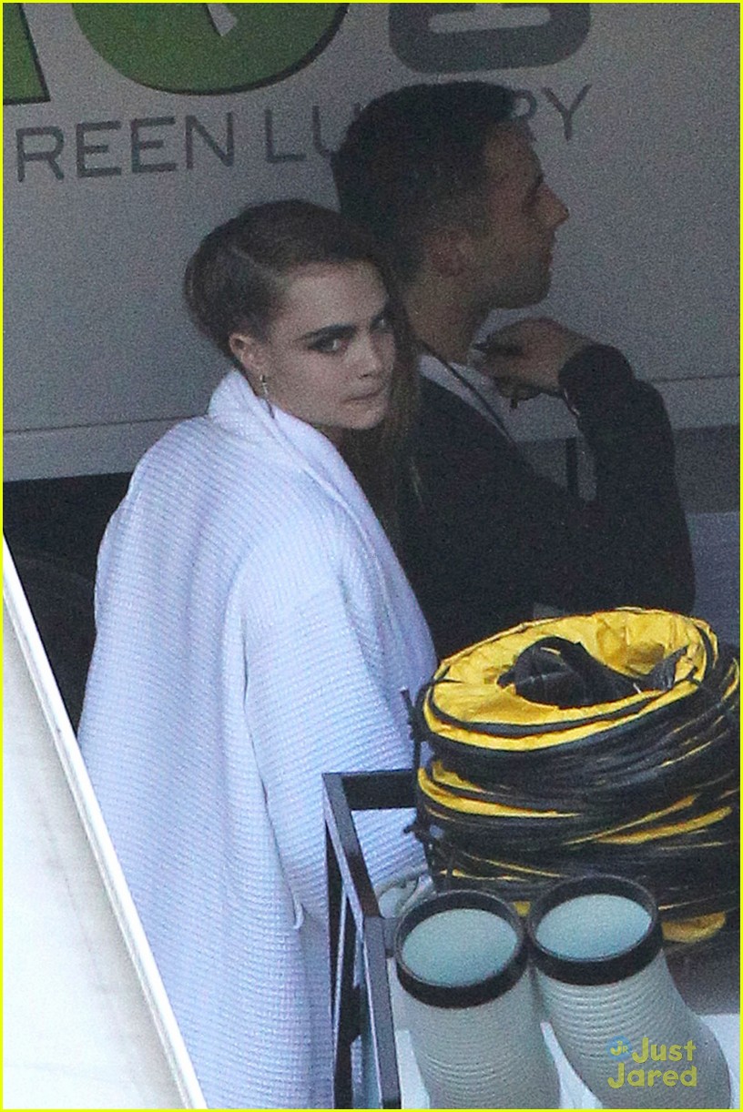 cara delevingne will appear in taylor swifts next music video 02