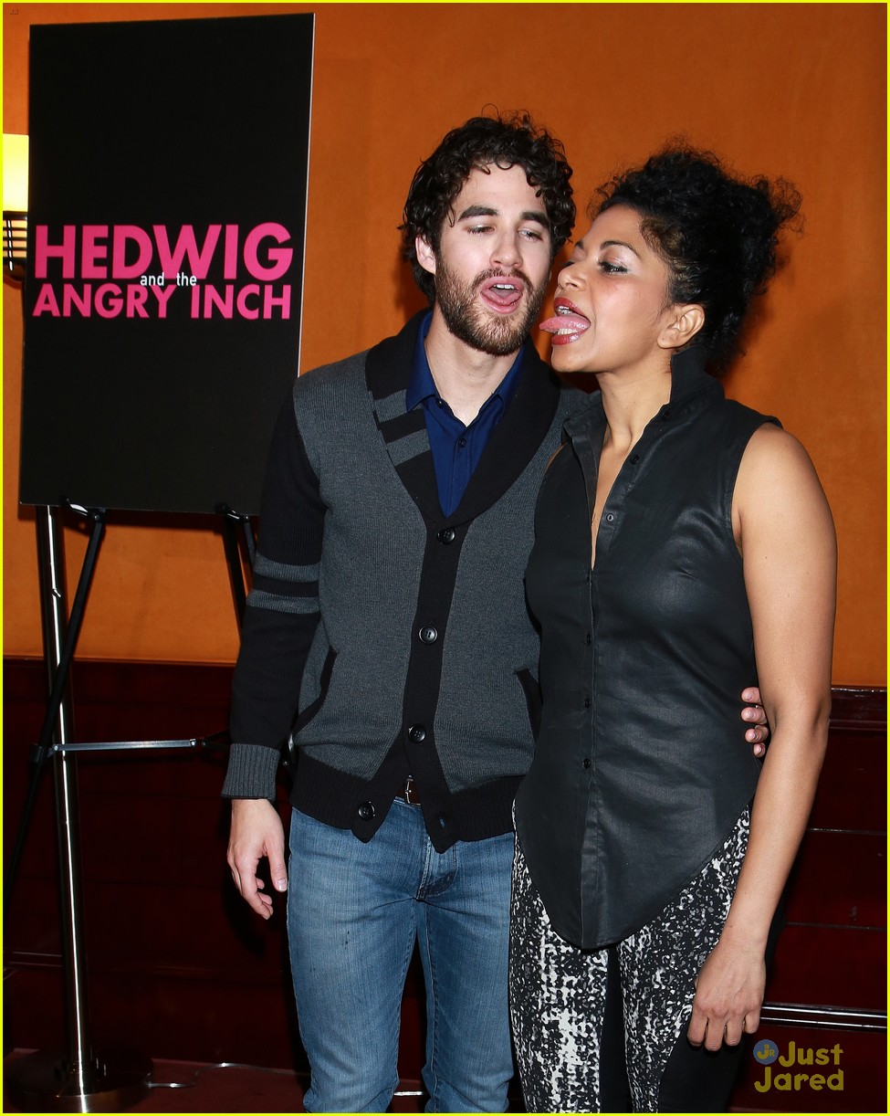 darren criss hedwig and the angry inch photo call 06