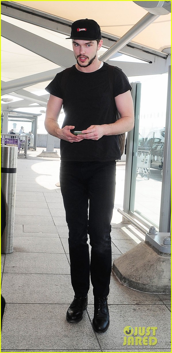 nicholas hoult steps out after dianna agron dating rumors 08