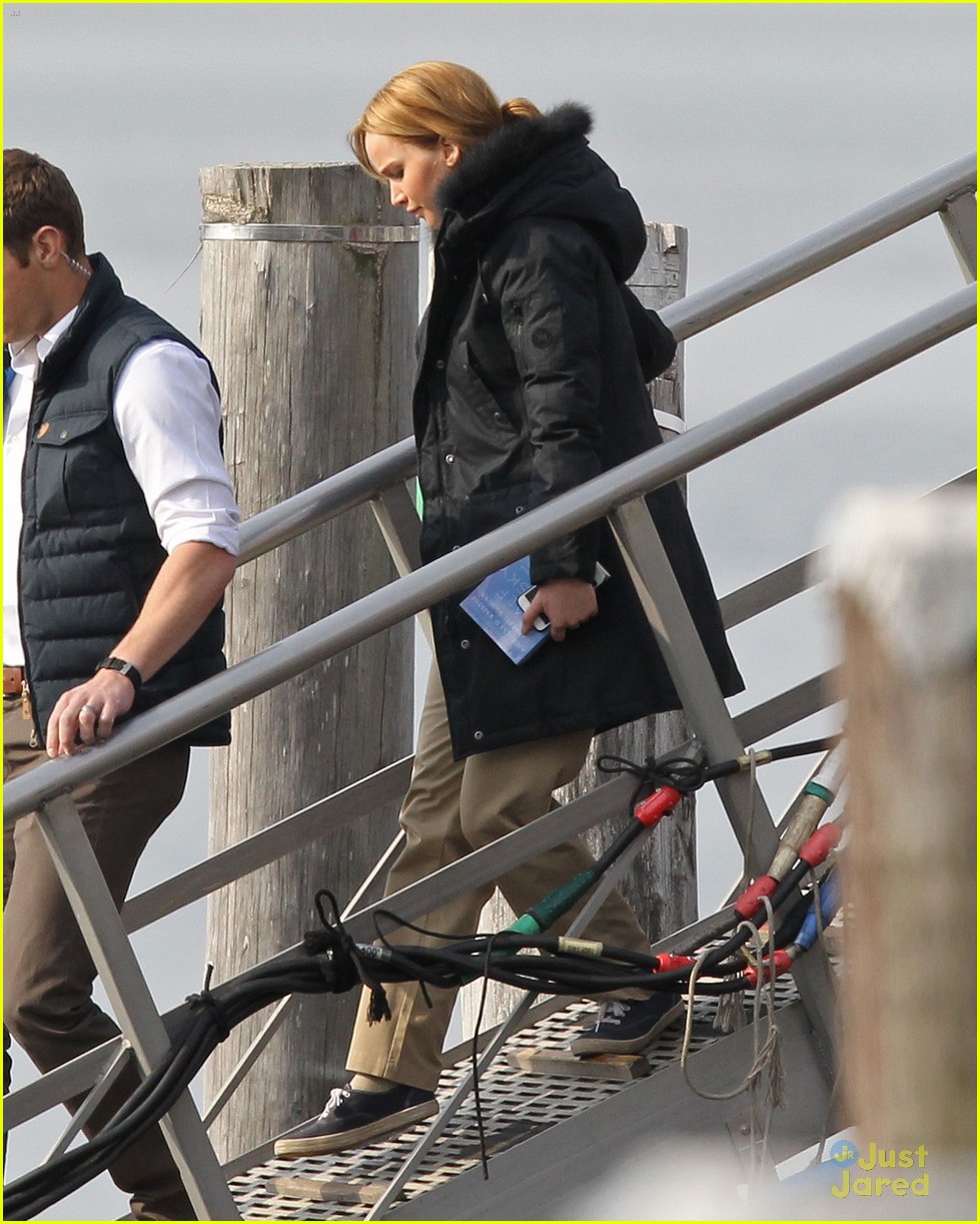 jennifer lawrence is back to work after weekend with chris martin 09