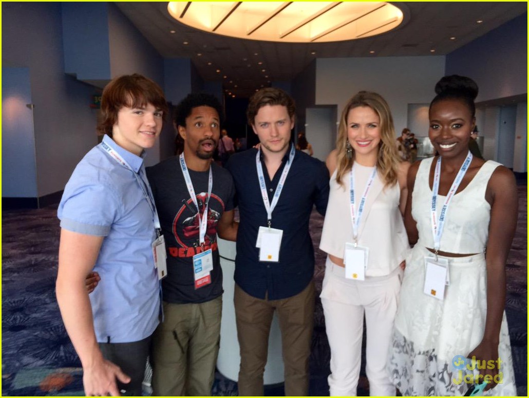 joel courtney the messengers cast takeover 16