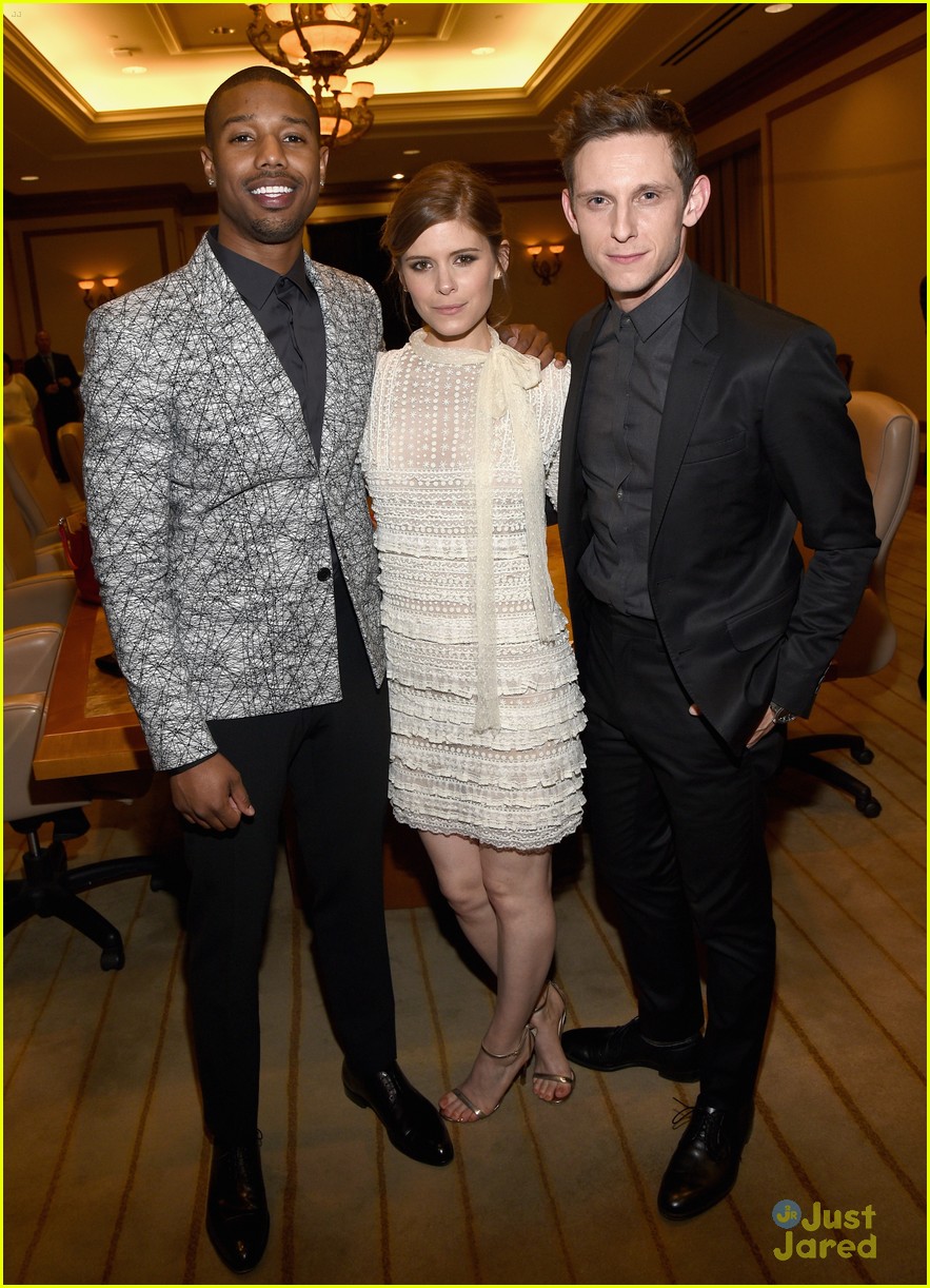 fantastic four cast takes funny selfies at cinemacon 03