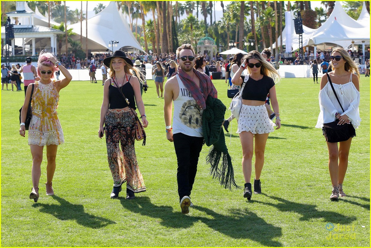 julianne hough aaron paul hang out at coachella day one 22