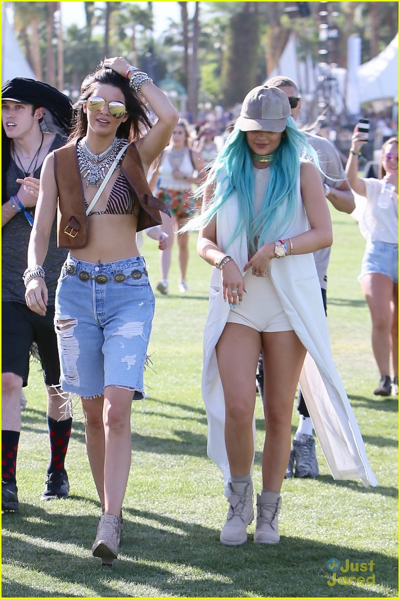 kendall kylie jenner celebrate siblings day at coachella 14