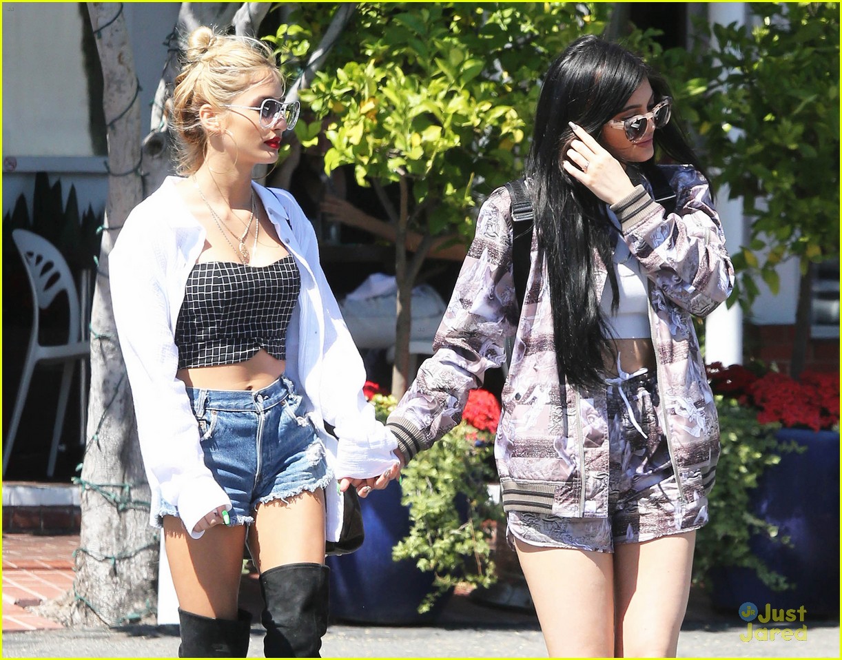 kendall kylie jenner had sister time with pal pia mia 22