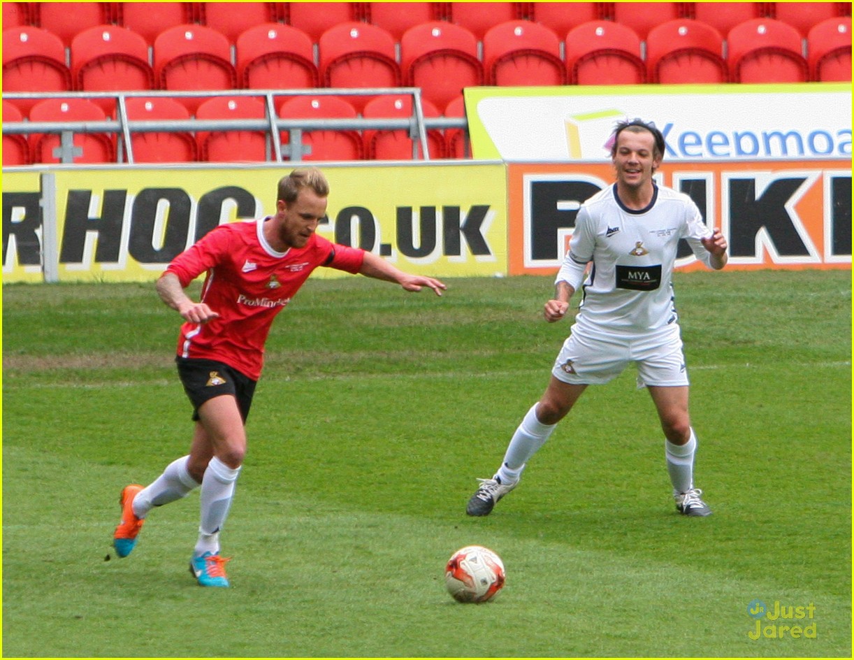 louis tomlinson soccer game libertine night out 07
