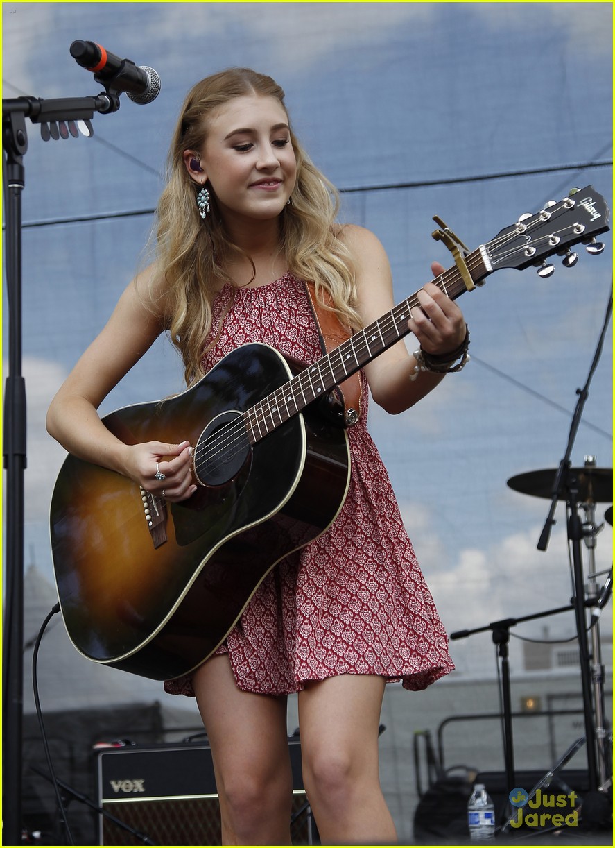 maddie tae party for cause festival pics 08