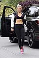 miley cyrus toned abs workout 04