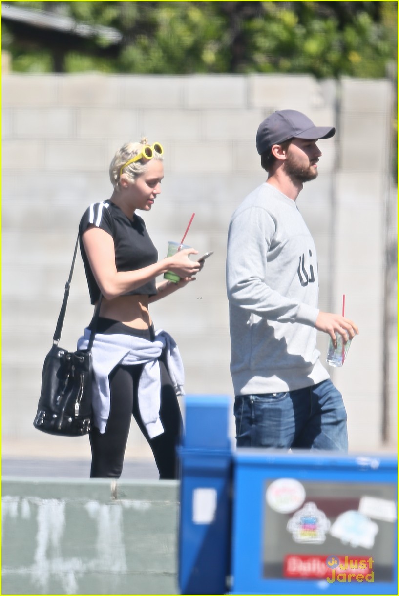 miley cyrus patrick schwarzenegger show theyre still going strong 03