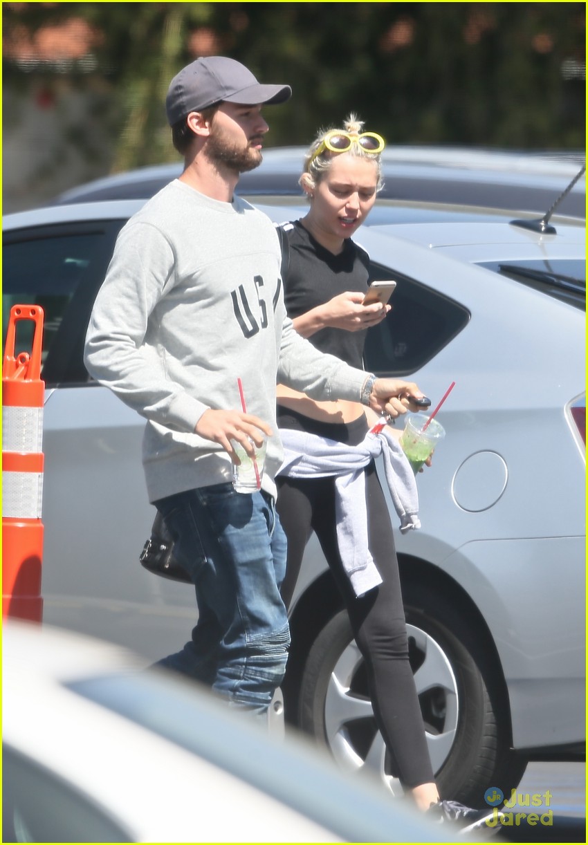 miley cyrus patrick schwarzenegger show theyre still going strong 14