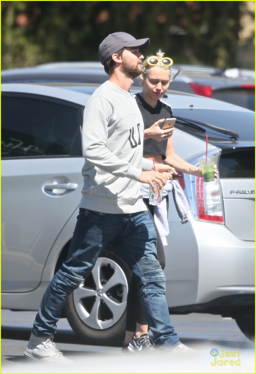 miley cyrus patrick schwarzenegger show theyre still going strong 17