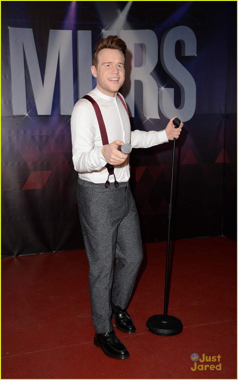olly murs debuts wax figure before nbb tour opener 06