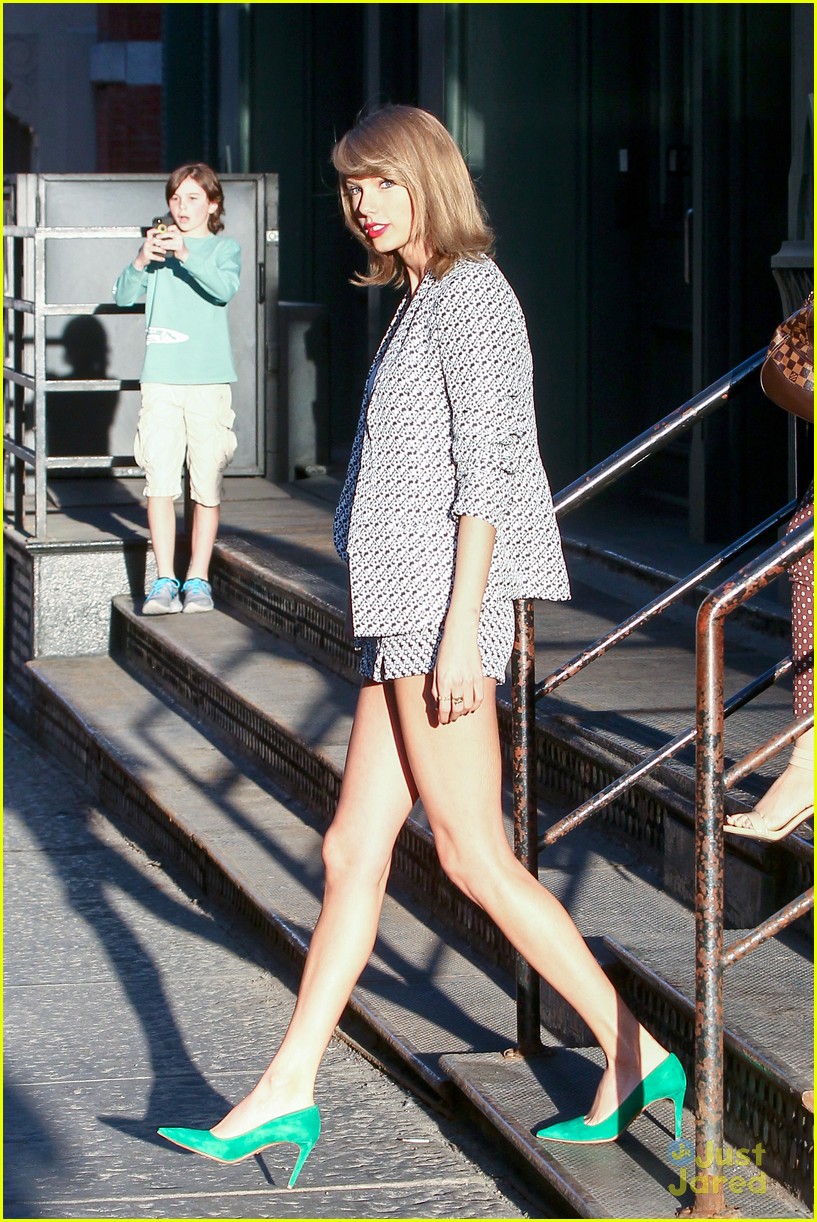taylor swift dinner at spotted pig 11
