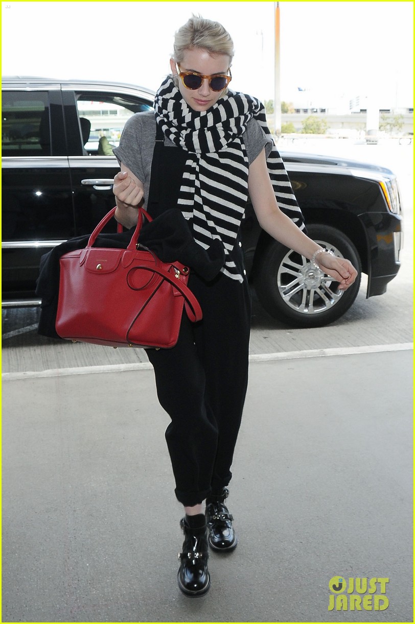 emma roberts flies to nyc on easter sunday 10