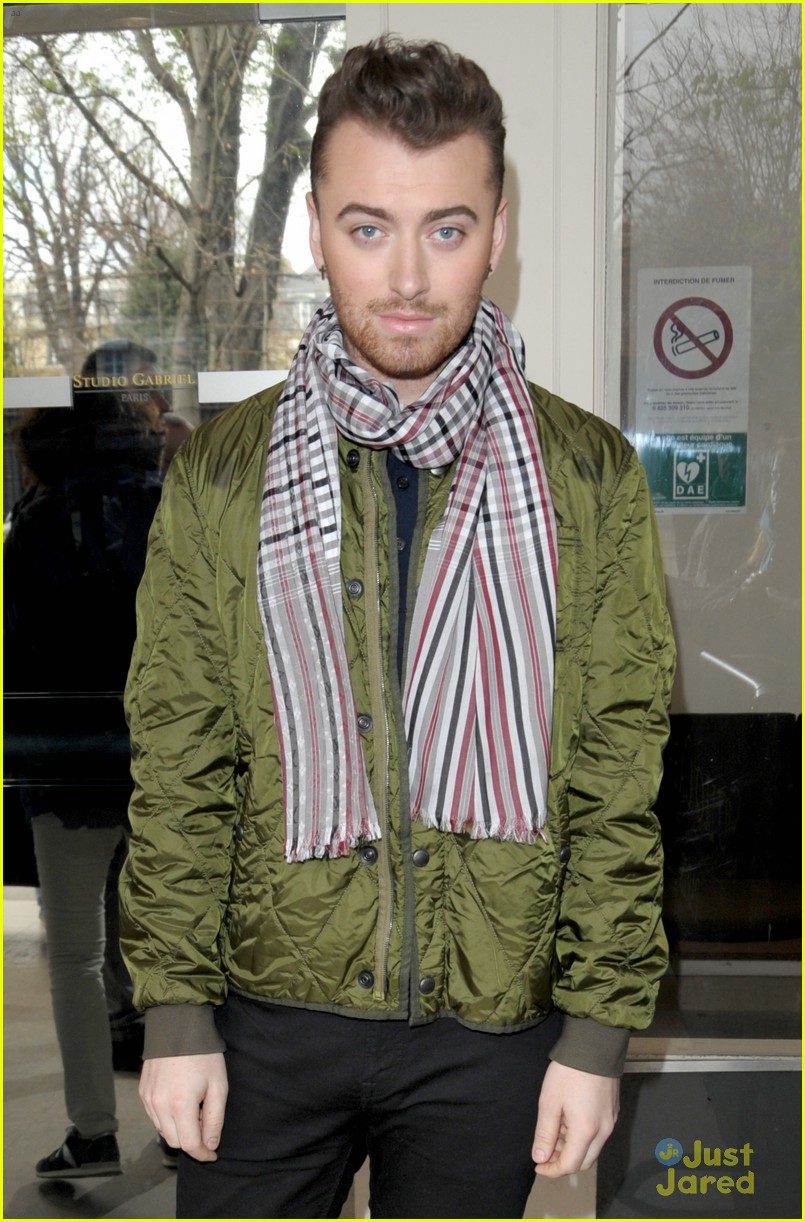 sam smith says he is straight on april fools day 04