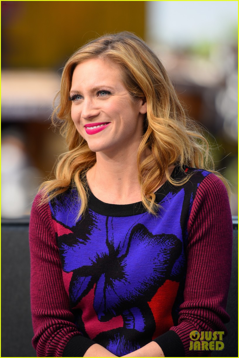 brittany snow pitch perfect 2 will be crazier bigger 07