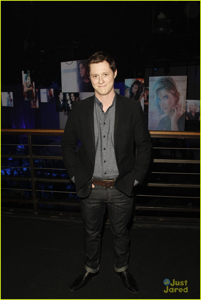 stitchers kevin from work casts abc family upfronts 08