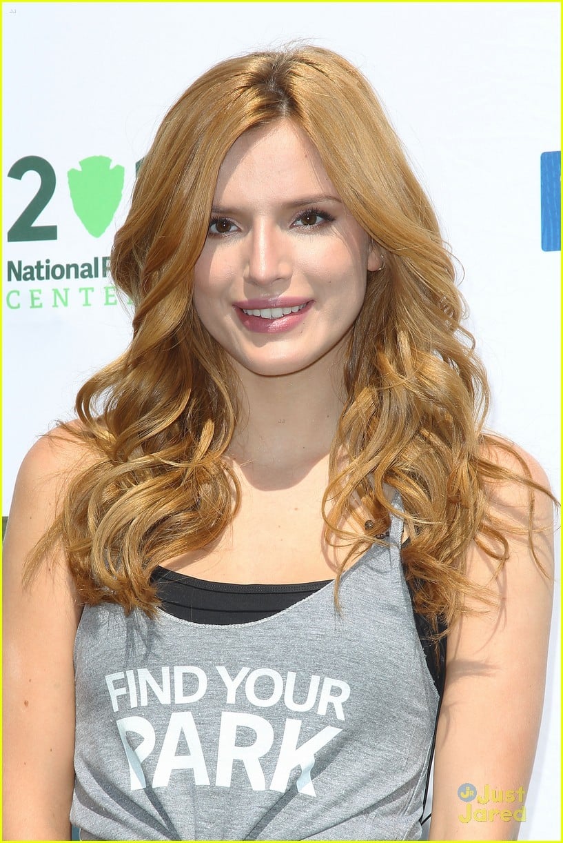 bella thorne find your park event nyc 12