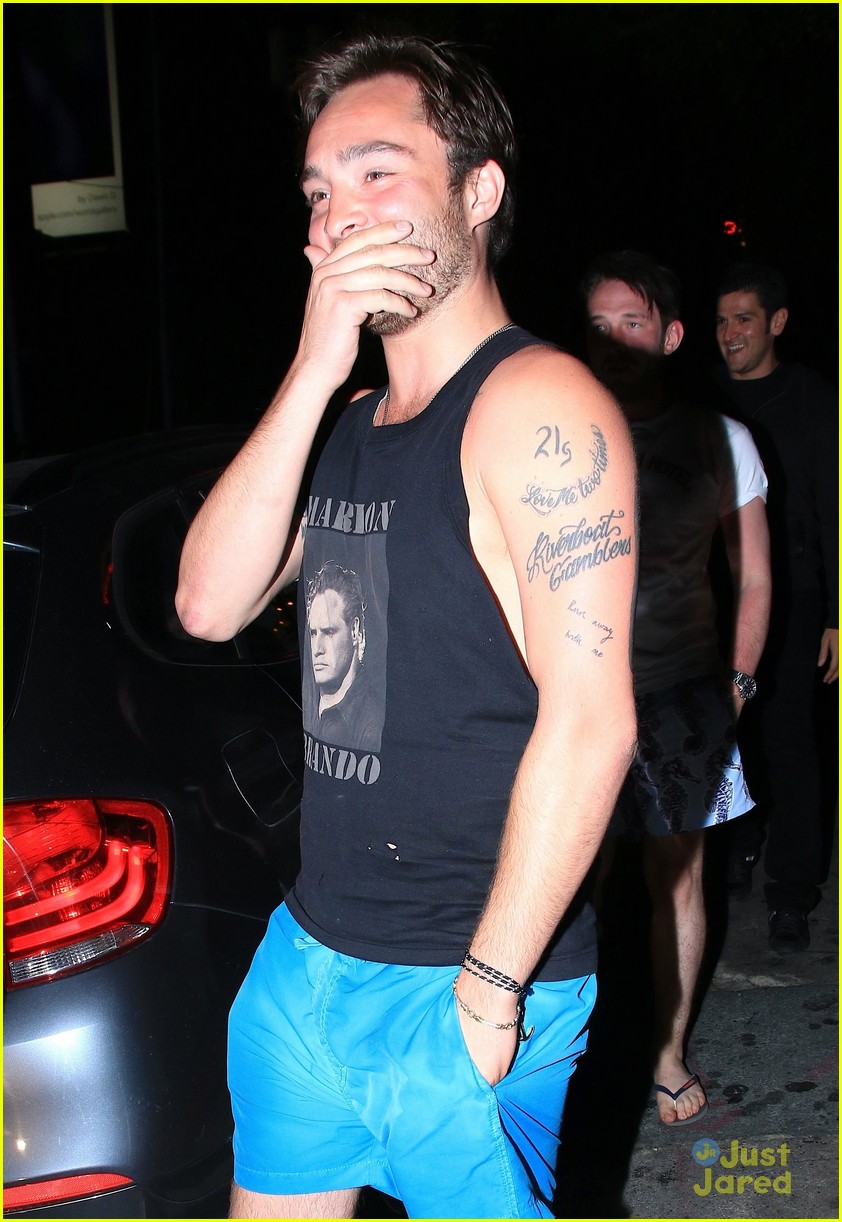 ed westwick looks ready for the beach 04
