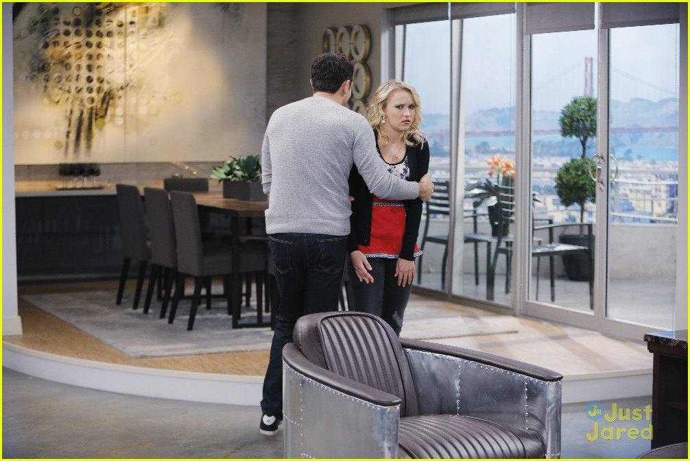 ashley tisdale young hungry return see pics 03