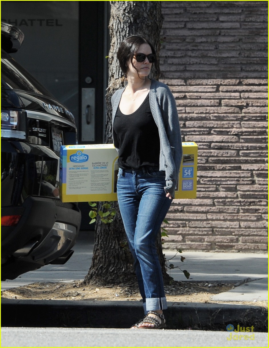 rachel bilson retail therapy after hart of dixie cancelled 03