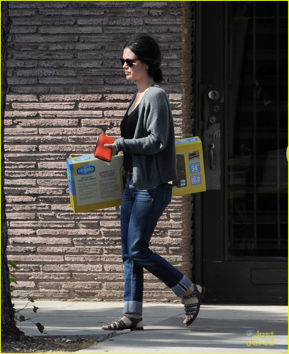 rachel bilson retail therapy after hart of dixie cancelled 15