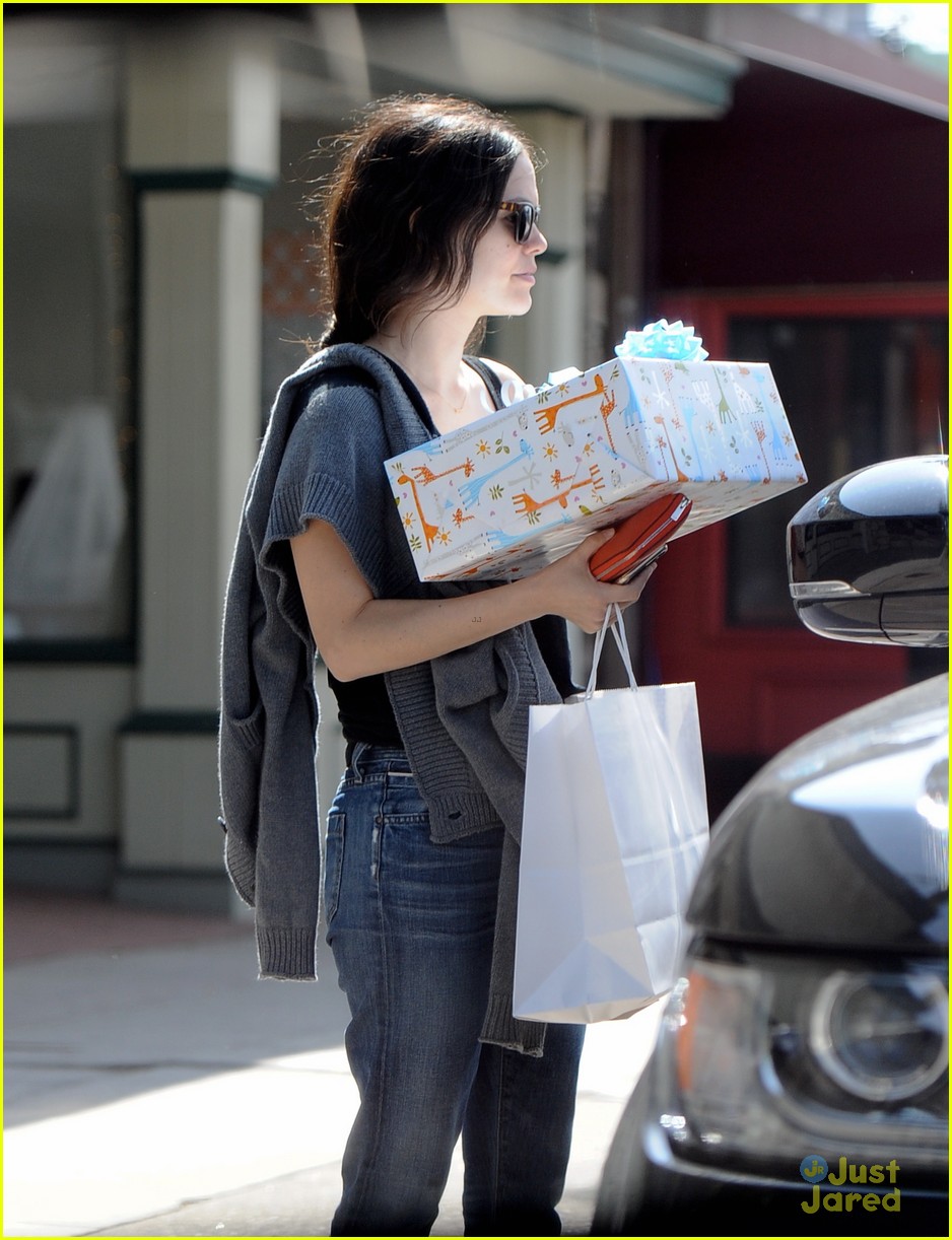 rachel bilson retail therapy after hart of dixie cancelled 16
