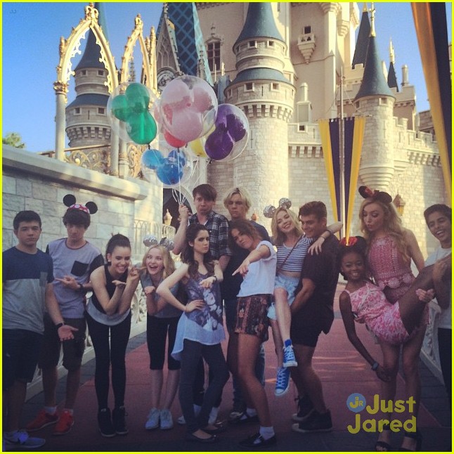 bradley steven perry peyton list bunkd med casts wdw party 08