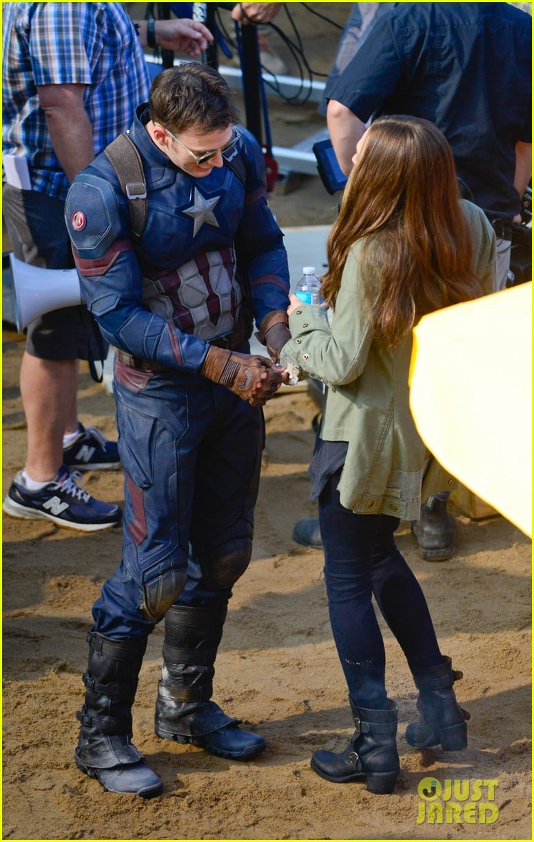captain america civil war cast had great time on set 18
