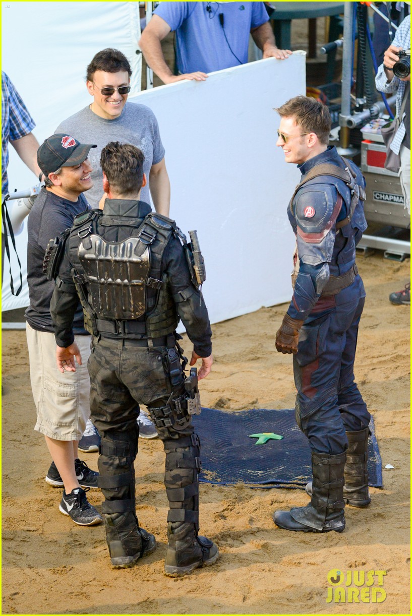 captain america civil war cast had great time on set 34