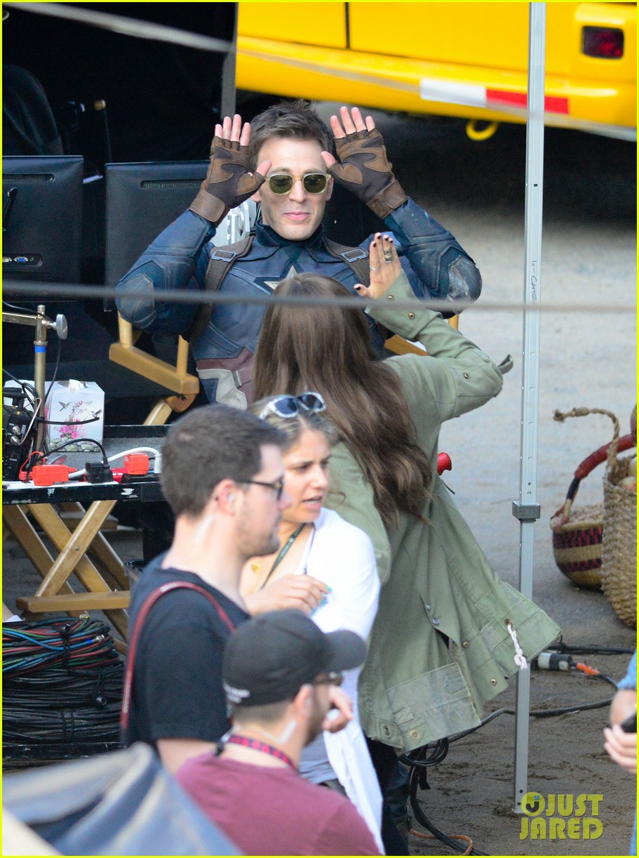 captain america civil war cast had great time on set 44