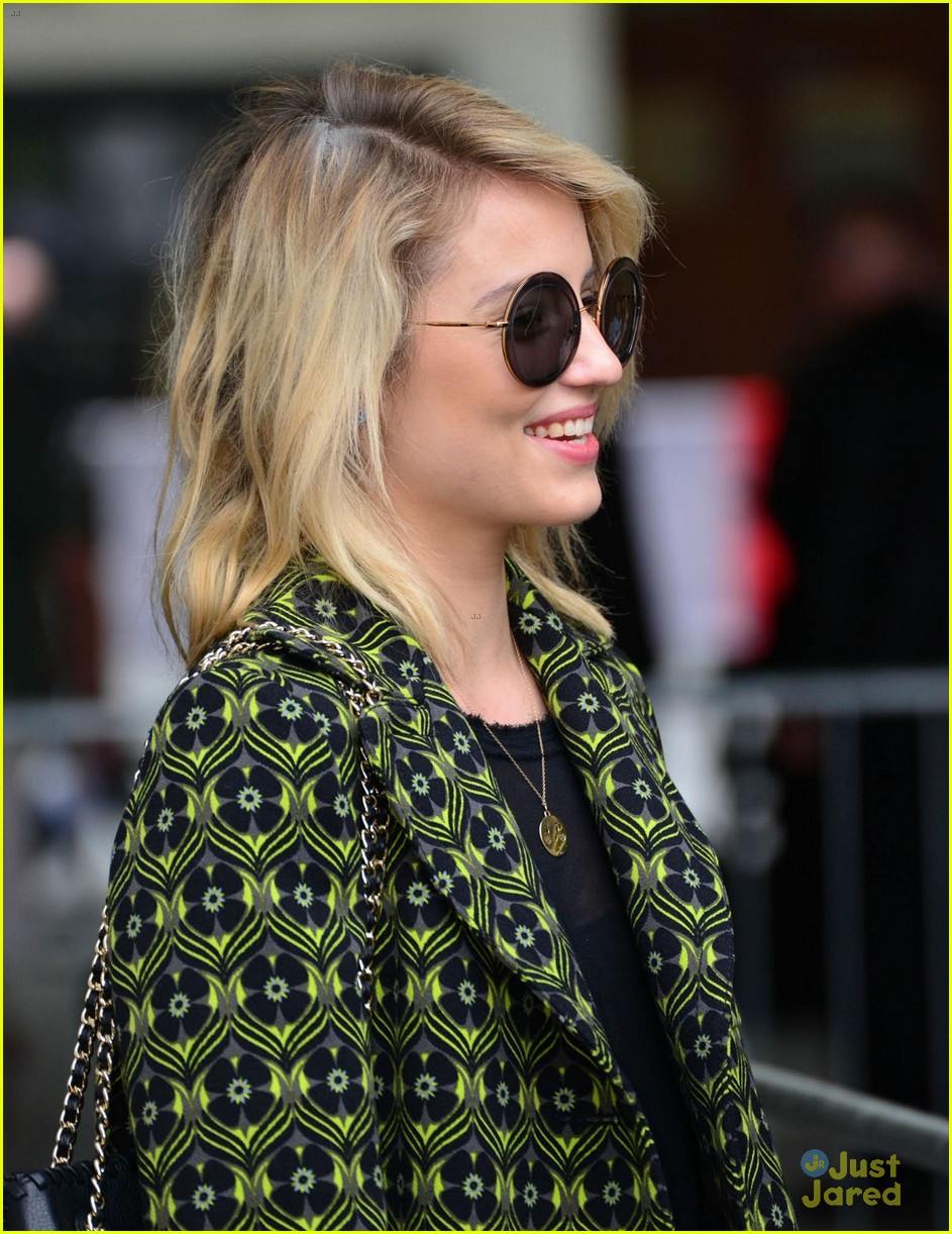 dianna agron greets her fans before another day at work 14